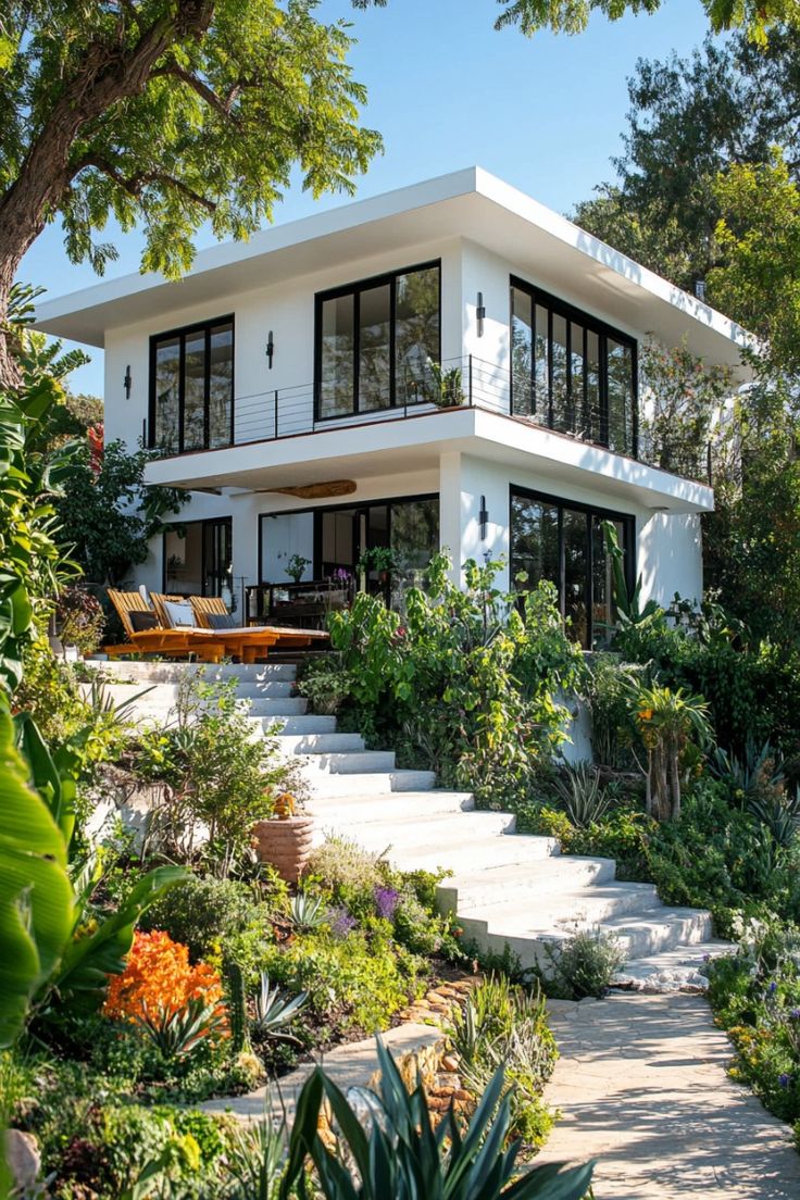 خرید ویلا شهرک غرب با چک بدون بهره