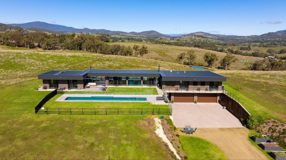 شرایط و مزایای خرید زمین صومعه سرا با چک بدون بهره