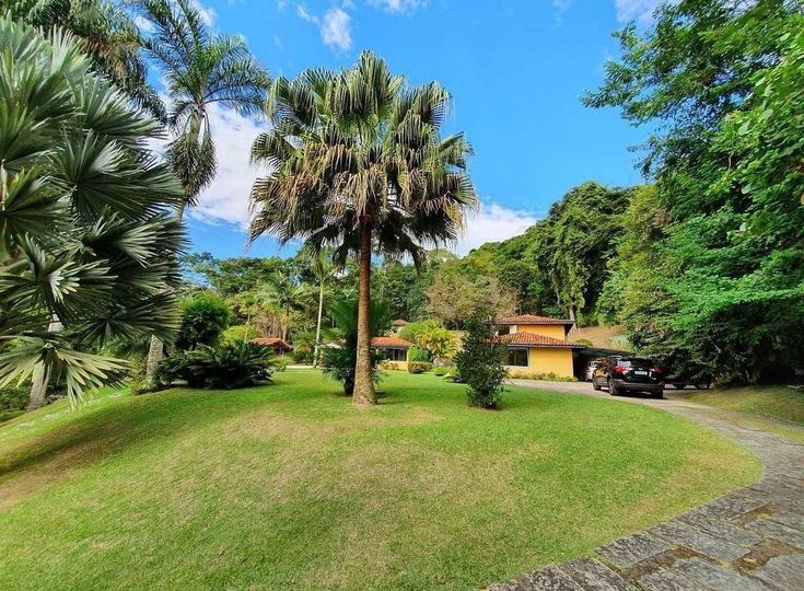 مزایا و معایب خرید زمین در متل قو؛ تحلیل کامل سرمایهگذاری